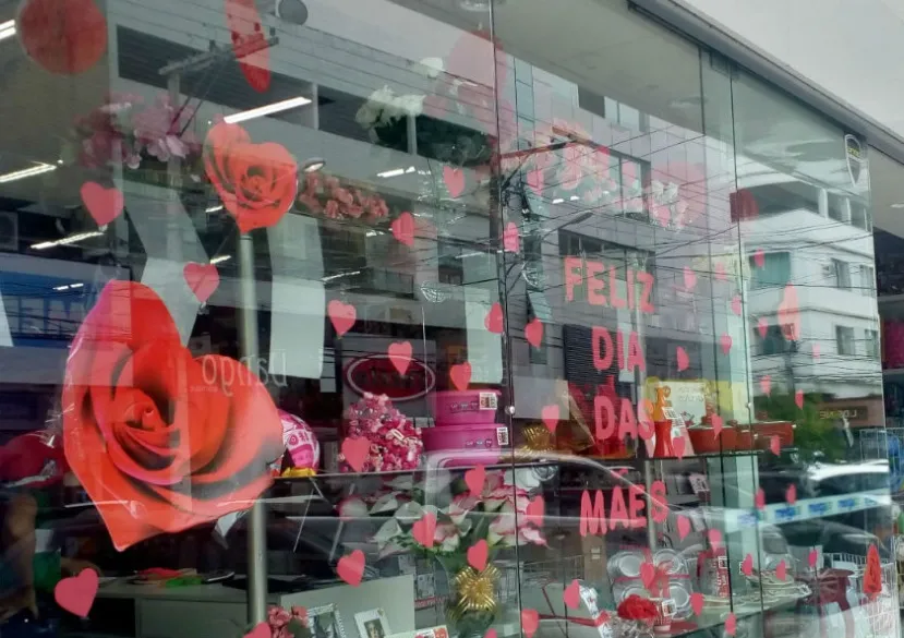 Dia das Mães aquece as vendas no comércio de Linhares. Procon traz orientação importante