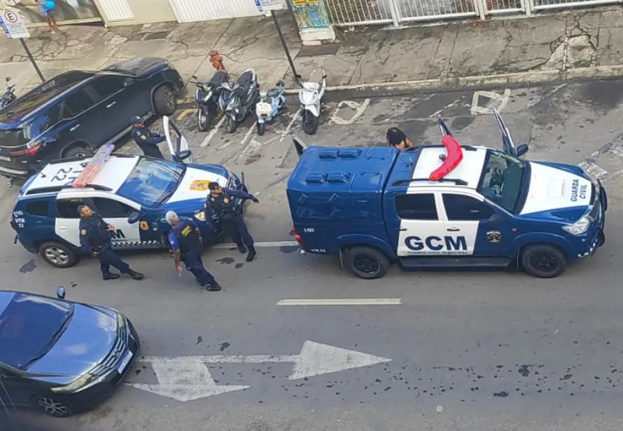 Prisão no Centro de Linhares. GCM atendeu ocorrência de agressão envolvendo um casal