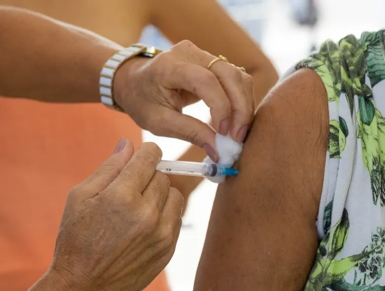 Linhares faz vacinação até à noite contra gripe na cidade