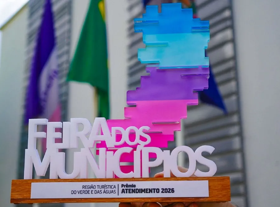 Feira dos Municípios 2026: Linhares ganha prêmio de Melhor Atendimento. Miss Linhares marcou presença