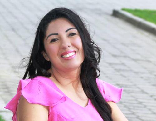 Aniversariante do dia: Regina Firme Schenfeld