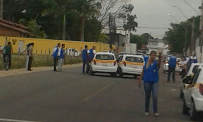 Que azar! Candidatos se envolvem em acidente na hora de fazer baliza, no Interlagos