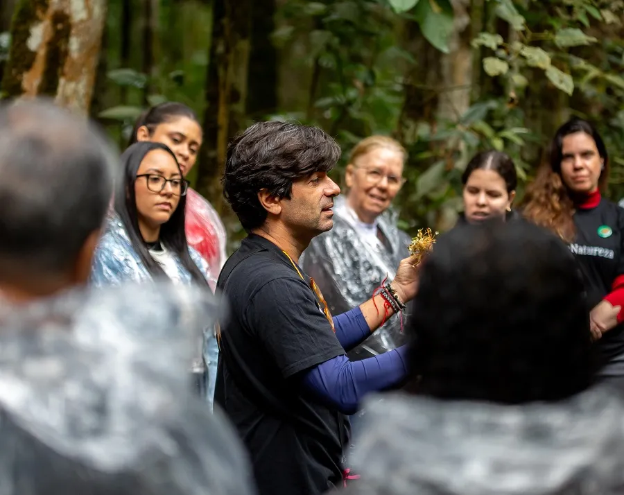Reserva ambiental é ‘transformada’ em sala de aula em Vargem Alta