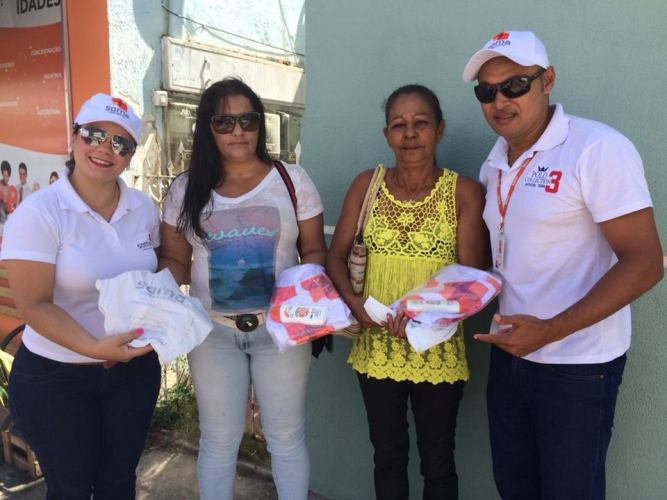 Ambulantes de Pontal do Ipiranga recebem uniforme e protetor solar