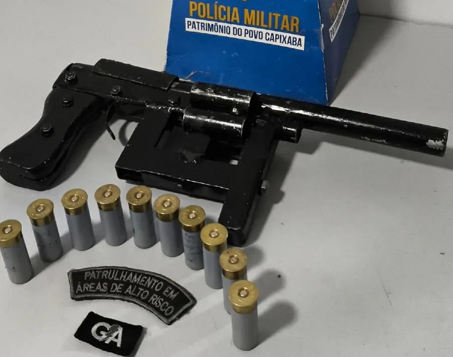 Arma apreendida e homem preso no Nova Esperança, Linhares