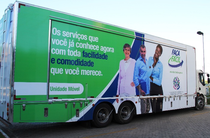 De graça no ônibus do Faça Fácil: equipe realiza atendimento em Linhares. Confira os serviços