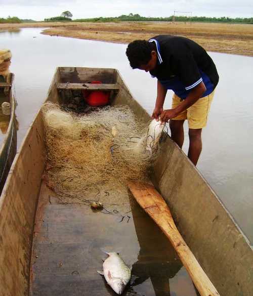 Zenilton Custódio: Seca do Rio Doce deixa pescadores na pior