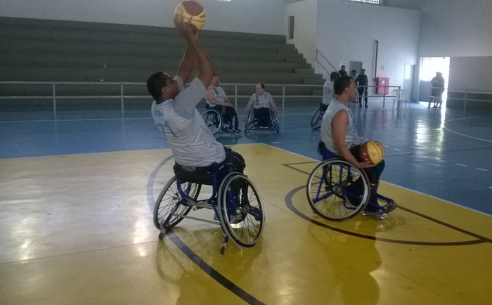 Guerreiros no treino para competir: a cadeira de rodas é apenas um detalhe