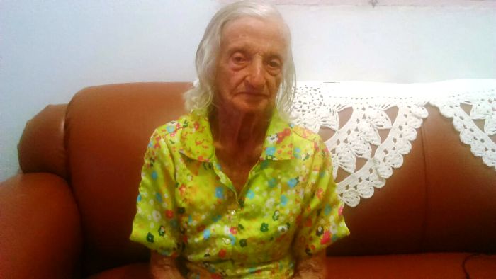 Dona Josepina: ela completa 98 anos e não toma água