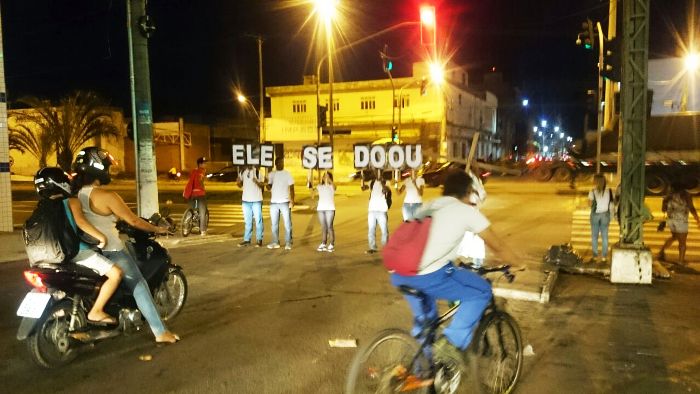 Jovens adventistas fazem campanha para doação de sangue