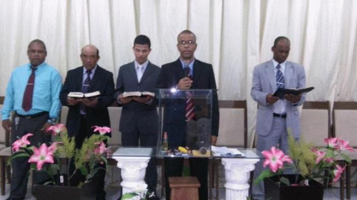 Seis anos de bênçãos: violência não abala fé de intercessores no bairro Aviso