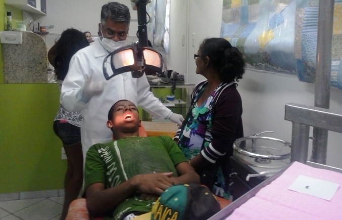 De graça: organização social seleciona jovens para receber tratamento odontológico