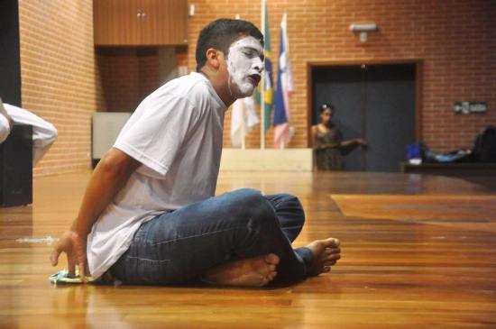 Hoje: Peça teatral imperdível em Regência Augusta