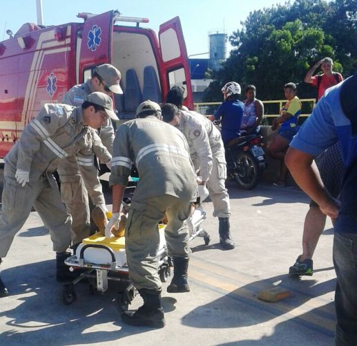 Mulher sai ferida de acidente na “ponte nova”