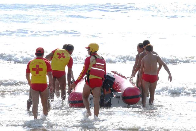 Confira os 68 aprovados para contratação de guarda-vidas nas praias de Linhares