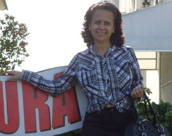 Aniversariante do dia: Célia Pereira da Silva