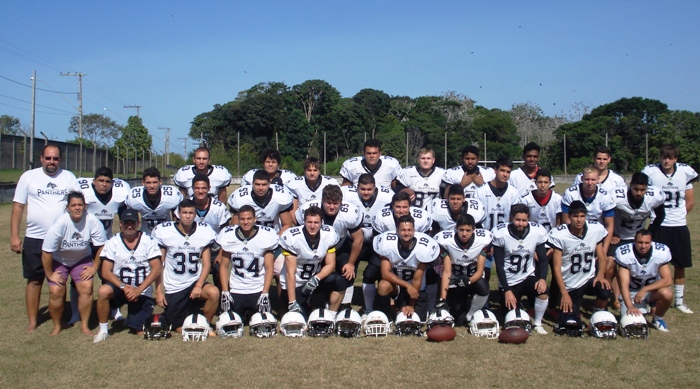 Linhares Panthers FA anuncia treinador. Ele não fala nosso idioma