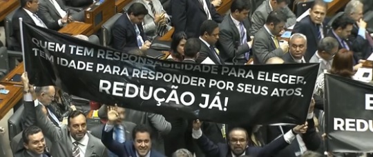 Maioridade penal: nova proposta é aprovada em 1º turno na Câmara dos Deputados
