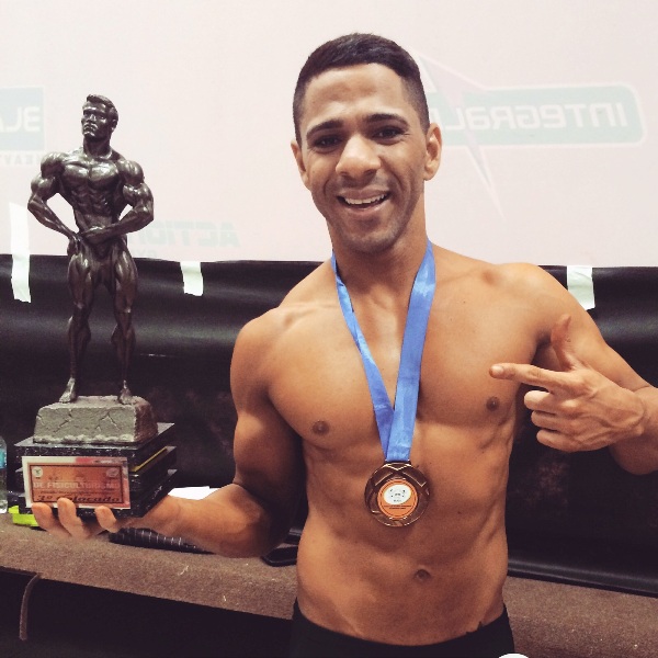 Atleta linharense se dá bem no Brasileiro e agora vai para o Mundial de Fisiculturismo