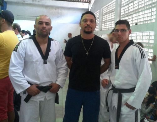 Estadual de Taekwondo: linharenses fazem bonito em Domingos Martins