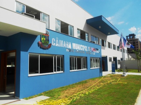 Registro: Câmara é oficialmente inaugurada Rua no Colina