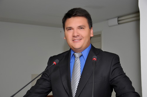 Não deixei nenhuma continha básica para o município, diz vereador