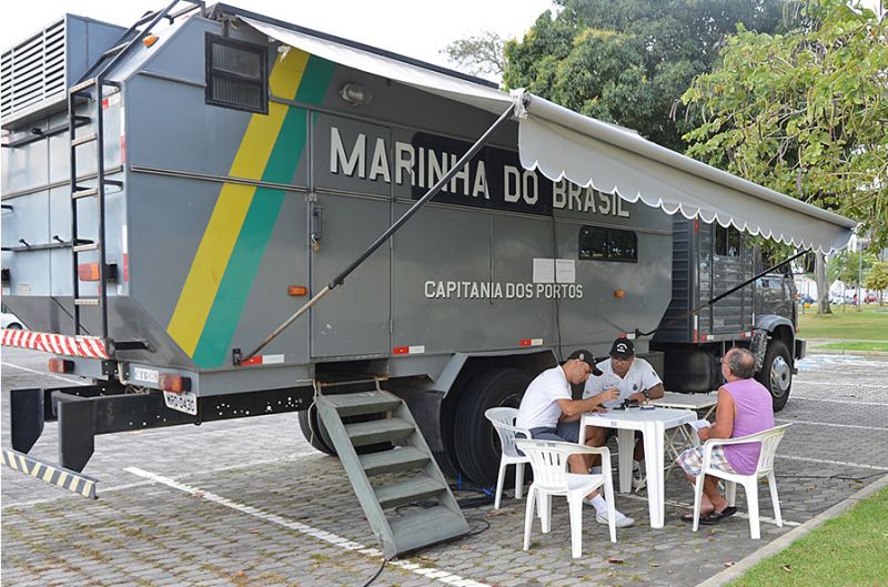 Unidade móvel da Marinha do Brasil estará na Praça 22 de Agosto realizando as inscrições para provas
