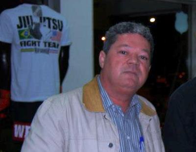 Aniversariante do dia: Roberto Araújo