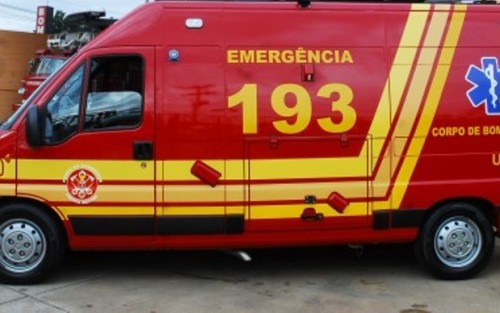 Homem discute em casa, fratura perna e pede socorro aos Bombeiros