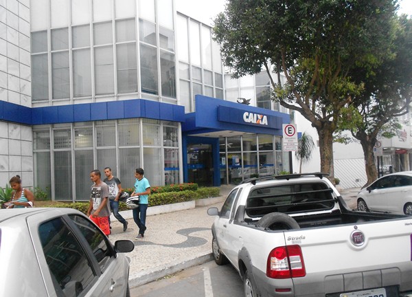 Greve dos bancários: Linhares amanhece sem cartazes nas agências