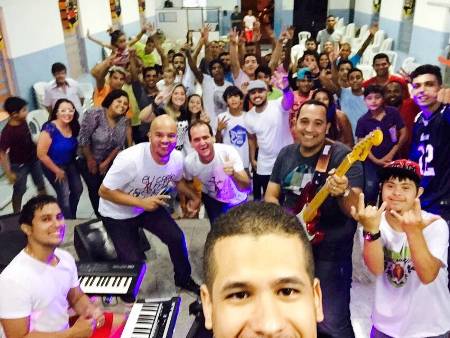 Ide: fim de semana com opção para a juventude