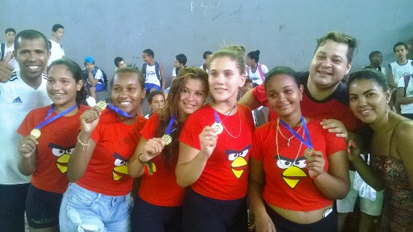 Marcas da vida escolar: detalhes das finais dos jogos interclasses do Poli II