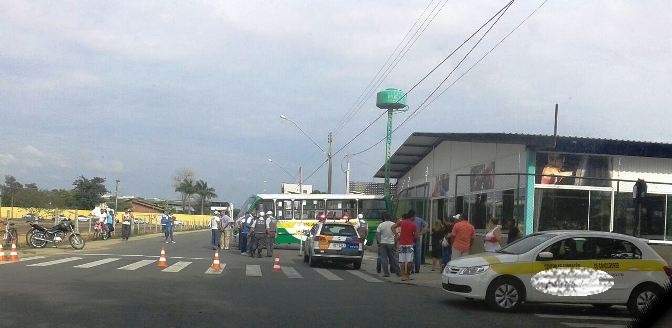 Interlagos: ônibus “invade” academia de ginástica durante prova de baliza