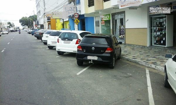 Tem lógica? A pergunta e a foto em destaque são de um internauta