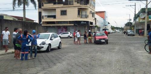 Cenas da cidade: acidente na Guerino Gilbert