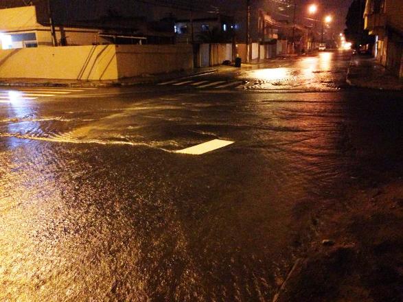 Internauta registra alagamento no Interlagos