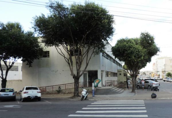 PML anuncia mais contenção de gastos. Prédio principal será na antiga Escelsa