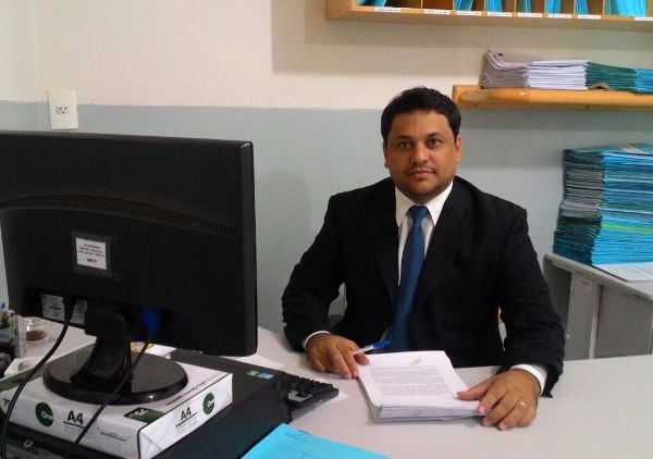 Lojas podem aumentar preço de “à vista” se cliente pagar com cartão de crédito?