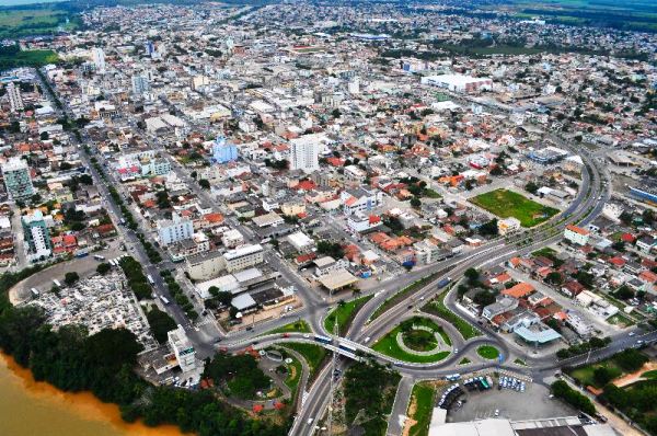 Sucesso em meio à crise: Linhares é o município que mais contratou e menos demitiu no ES