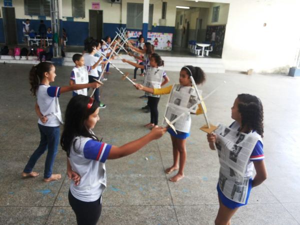 Clima olímpico “invade” escola pública no Centro de Linhares