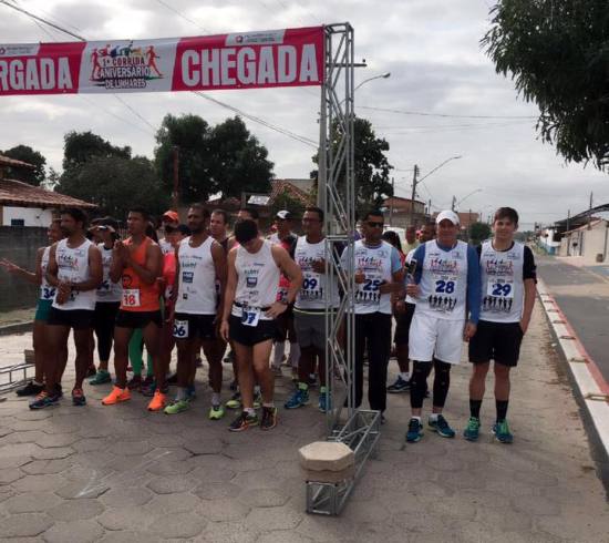 Corrida de rua faz a alegria no bairro Aviso no dia do aniversário de Linhares