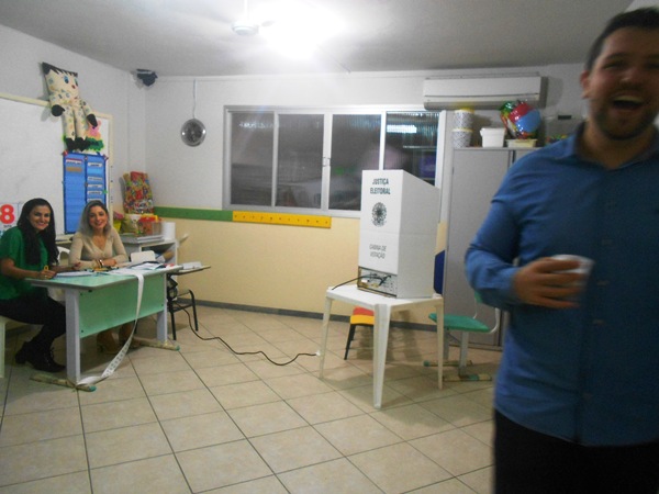 Eleições 2016: o bom humor de quem fica o dia inteiro esperando pelos eleitores