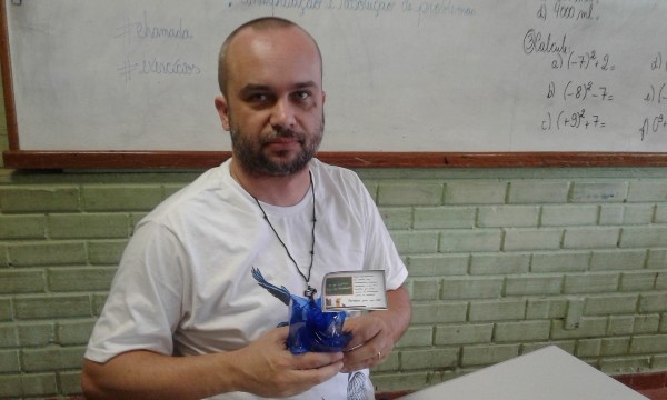 Com foto de professor de matemática: aos mestres, com carinho