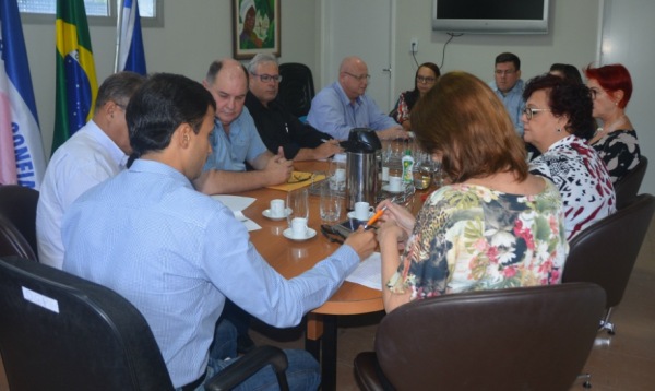 Transparência marca primeira reunião de transição de governo em Linhares