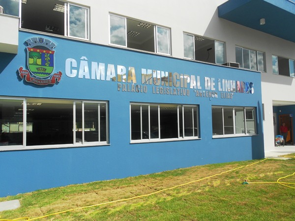 Câmara de Linhares: veja como ficou Regimento Interno e Lei Orgânica após revisão aprovada