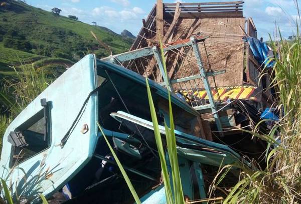 Linharenses sofrem acidente em MG