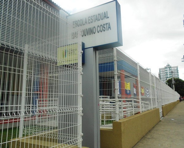 Escola Viva: Dois professores na expectativa para o cargo de Diretor em Linhares