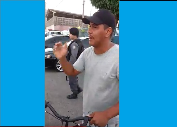 (Vídeo) Homem implora para ser preso em frente ao 12º Batalhão 