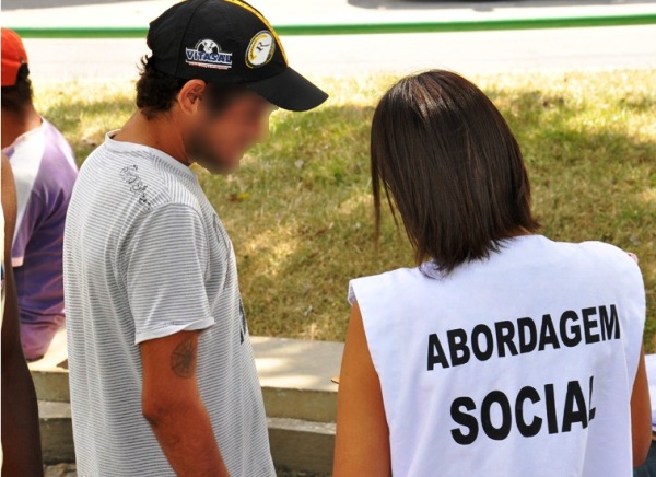 Prefeitura vai intensificar abordagem a moradores de rua em Linhares