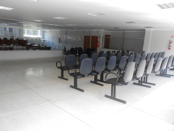 Câmara Municipal de Linhares anuncia nova data para início dos trabalhos de 2017